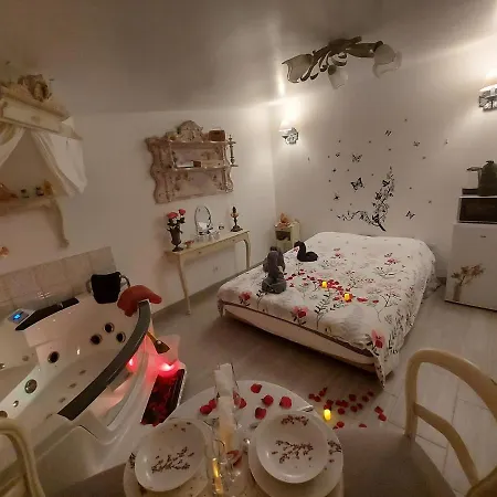 Mon Desir Apartment *